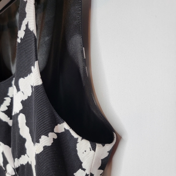 White House Black Market Dress - Picture 5 of 14